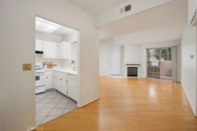 23845 Del Monte 73, Valencia, CA 91355