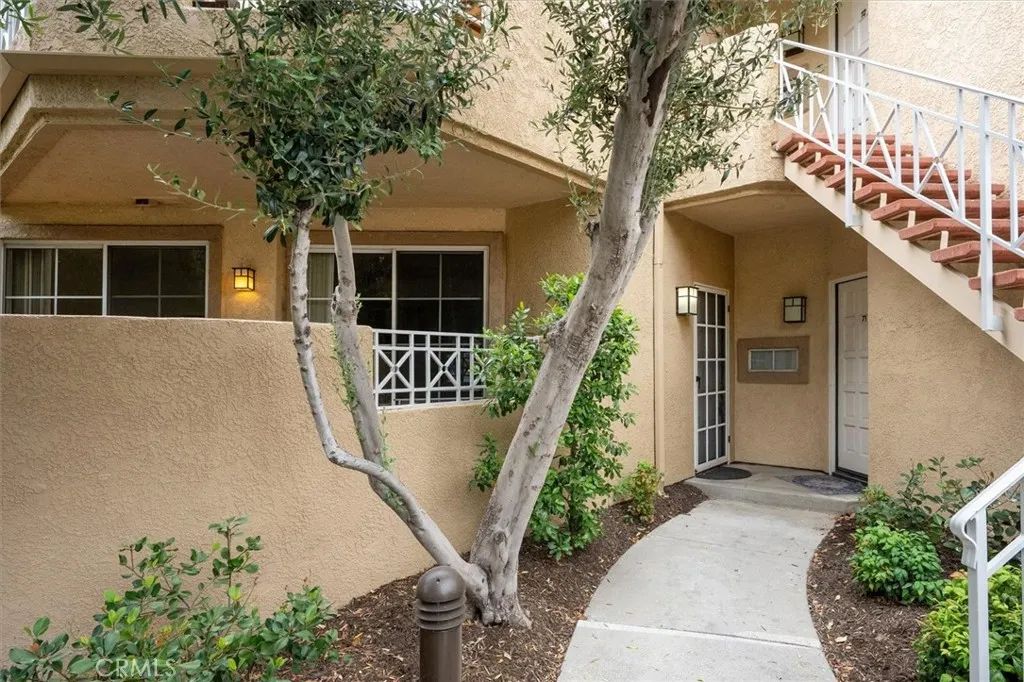23845 Del Monte 73, Valencia, CA 91355