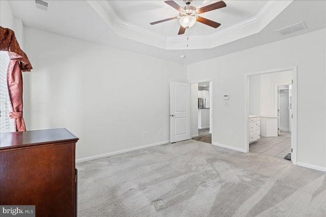 54 HEALS FARM RD, Burlington, NJ 08016