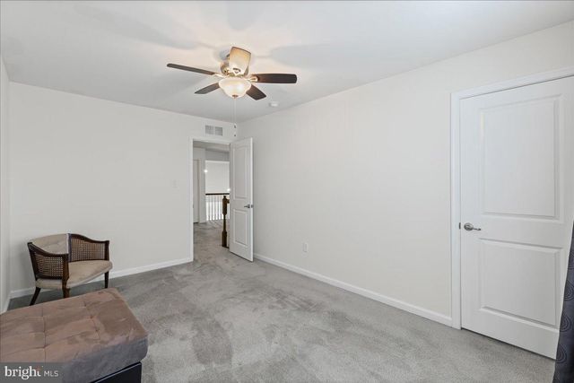 54 HEALS FARM RD, Burlington, NJ 08016