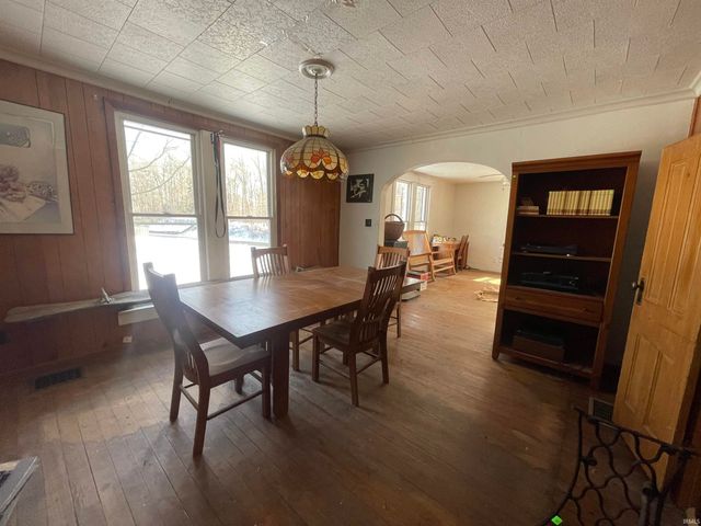 3542 W Division Road, Peru, IN 46970