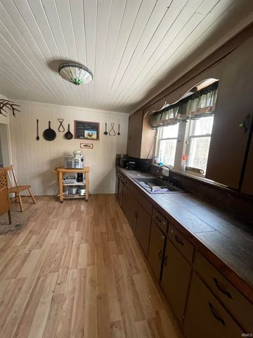 3542 W Division Road, Peru, IN 46970