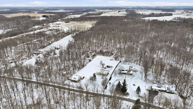 3542 W Division Road, Peru, IN 46970