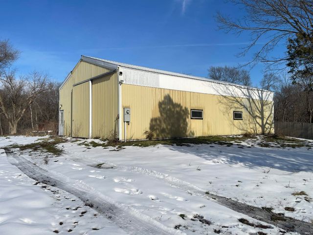 3542 W Division Road, Peru, IN 46970