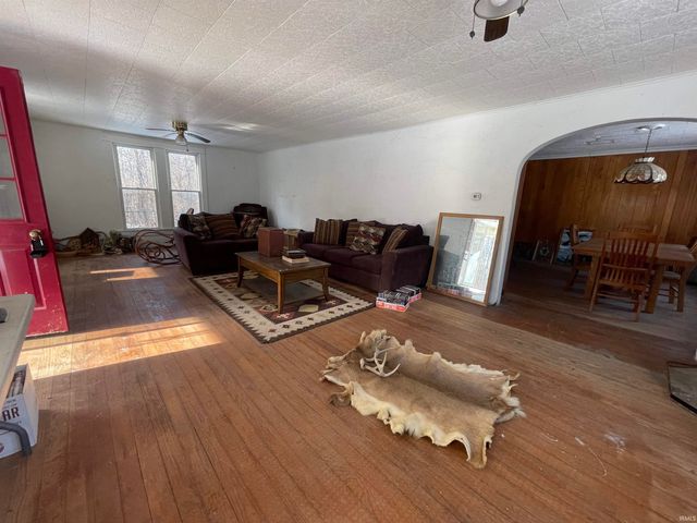 3542 W Division Road, Peru, IN 46970