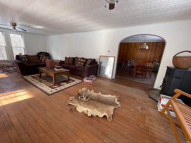 3542 W Division Road, Peru, IN 46970