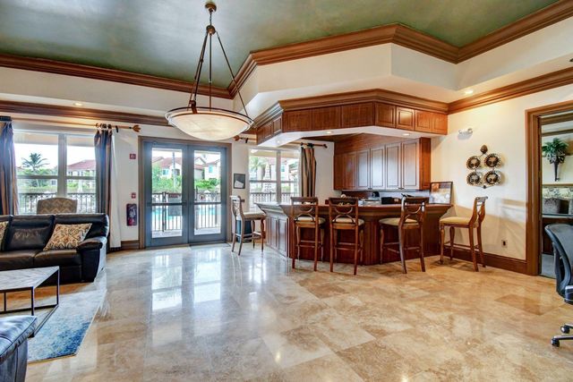 723 Villa Circle 723, Boynton Beach, FL 33435