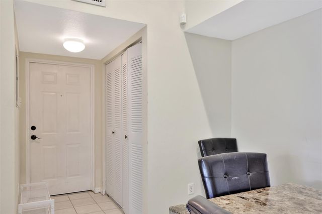 723 Villa Circle 723, Boynton Beach, FL 33435