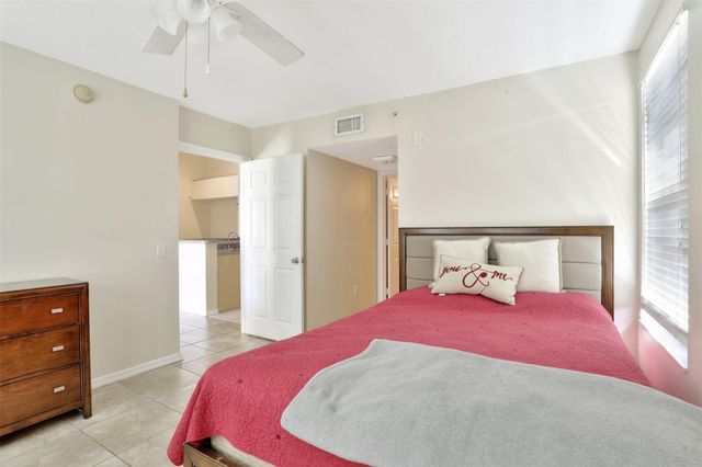 723 Villa Circle 723, Boynton Beach, FL 33435