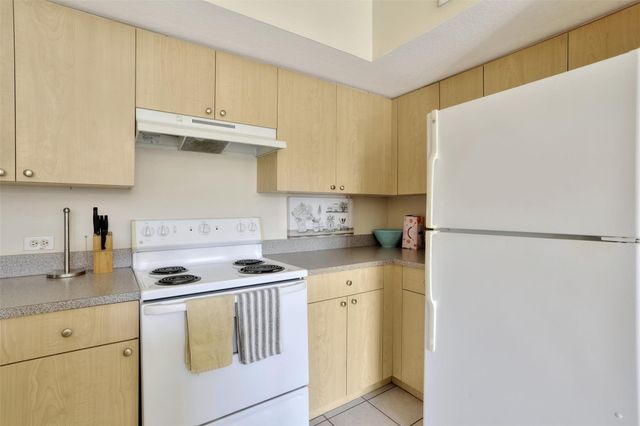 723 Villa Circle 723, Boynton Beach, FL 33435