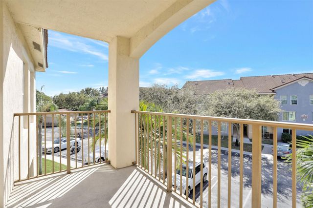 723 Villa Circle 723, Boynton Beach, FL 33435