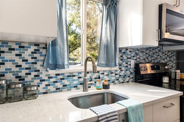 1704 WISCONSIN LANE, Sarasota, FL 34239