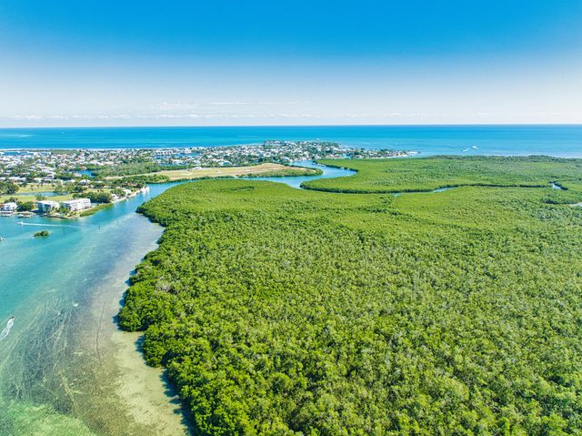 1254 James Avenue, Marathon, FL 33050