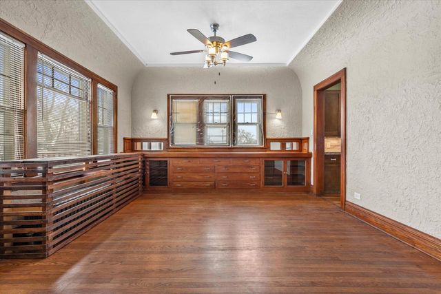 1608 N Grandview BOULEVARD, Waukesha, WI 53188