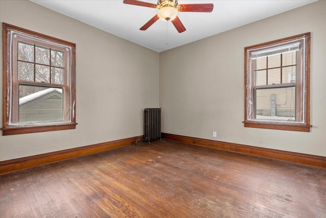 1608 N Grandview BOULEVARD, Waukesha, WI 53188