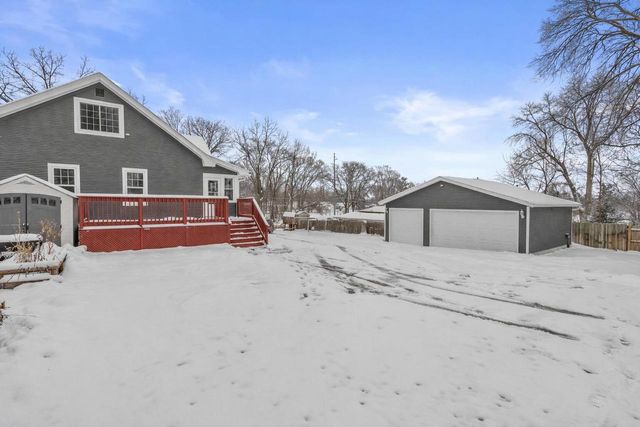 1608 N Grandview BOULEVARD, Waukesha, WI 53188
