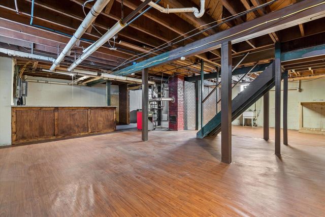 1608 N Grandview BOULEVARD, Waukesha, WI 53188