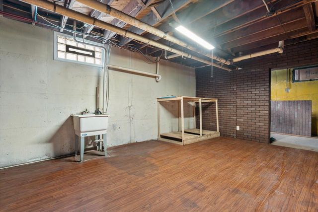 1608 N Grandview BOULEVARD, Waukesha, WI 53188