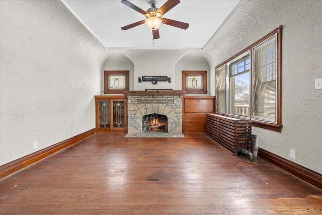 1608 N Grandview BOULEVARD, Waukesha, WI 53188