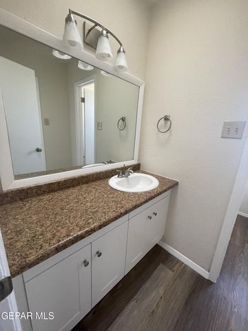 10716 GEORGETOWN Street, El Paso, TX 79924