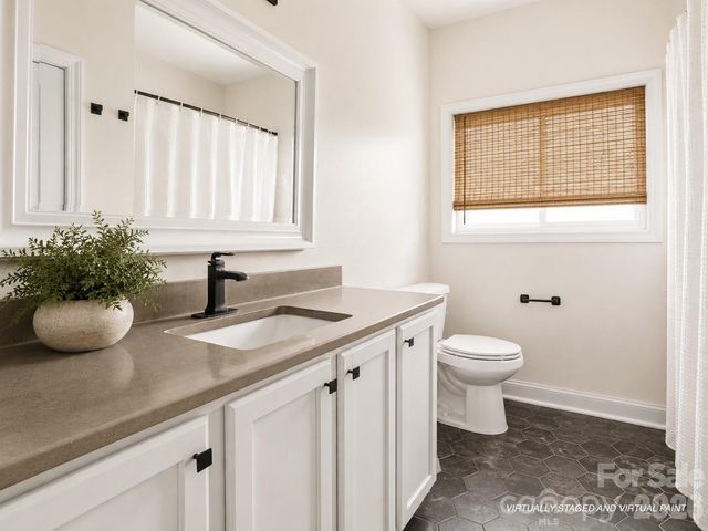 127 Rockbridge Road, Mills River, NC 28759