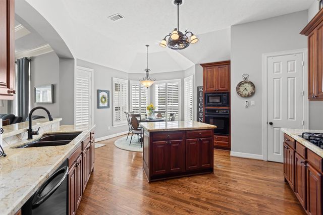 110 Bent Tree Lane, Montgomery, TX 77356