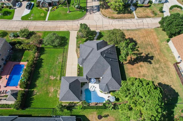 110 Bent Tree Lane, Montgomery, TX 77356