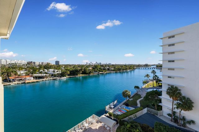 9111 E Bay Harbor Dr PH-D, Bay Harbor Islands, FL 33154