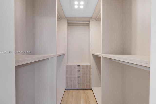 9111 E Bay Harbor Dr PH-D, Bay Harbor Islands, FL 33154