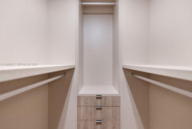 9111 E Bay Harbor Dr PH-D, Bay Harbor Islands, FL 33154