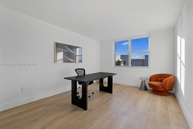 9111 E Bay Harbor Dr PH-D, Bay Harbor Islands, FL 33154