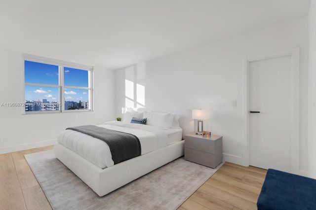 9111 E Bay Harbor Dr PH-D, Bay Harbor Islands, FL 33154