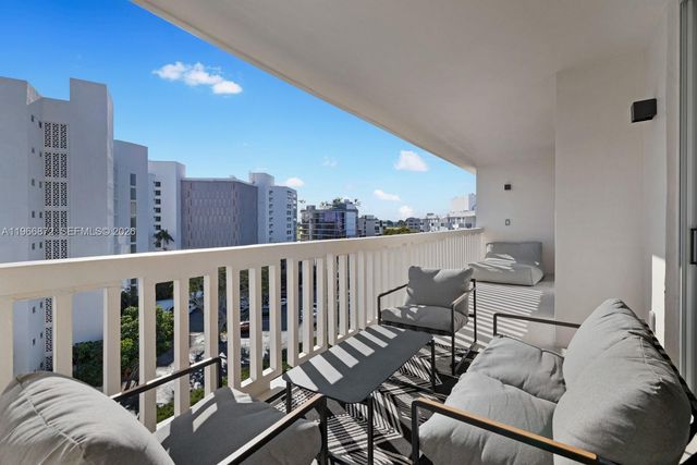 9111 E Bay Harbor Dr PH-D, Bay Harbor Islands, FL 33154