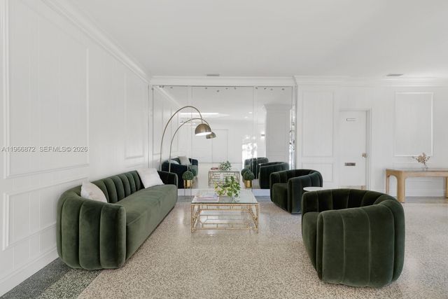 9111 E Bay Harbor Dr PH-D, Bay Harbor Islands, FL 33154