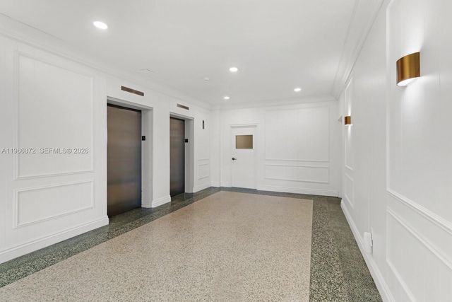 9111 E Bay Harbor Dr PH-D, Bay Harbor Islands, FL 33154