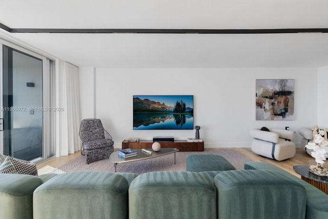 9111 E Bay Harbor Dr PH-D, Bay Harbor Islands, FL 33154