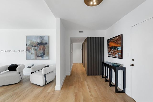 9111 E Bay Harbor Dr PH-D, Bay Harbor Islands, FL 33154