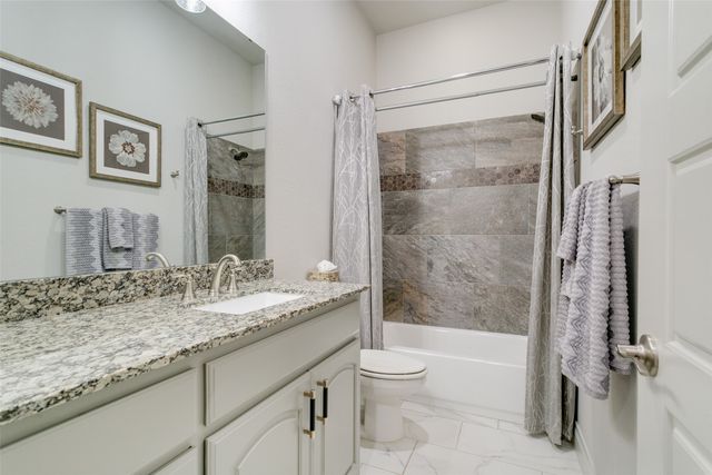 1024 Myers Park Trail, Roanoke, TX 76262