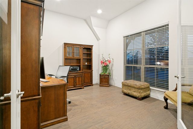 1024 Myers Park Trail, Roanoke, TX 76262