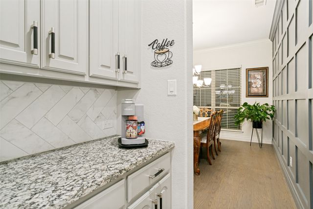 1024 Myers Park Trail, Roanoke, TX 76262