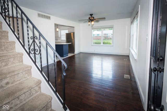 963 W Clinton Street, Danville, IN 46122