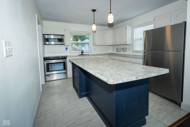 963 W Clinton Street, Danville, IN 46122