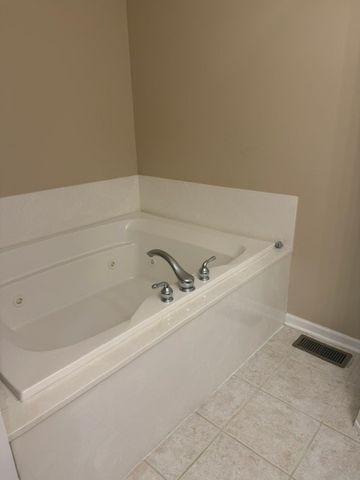 1330 Lunt Court 1330, Schaumburg, IL 60193