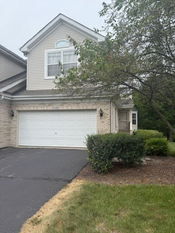 1330 Lunt Court 1330, Schaumburg, IL 60193
