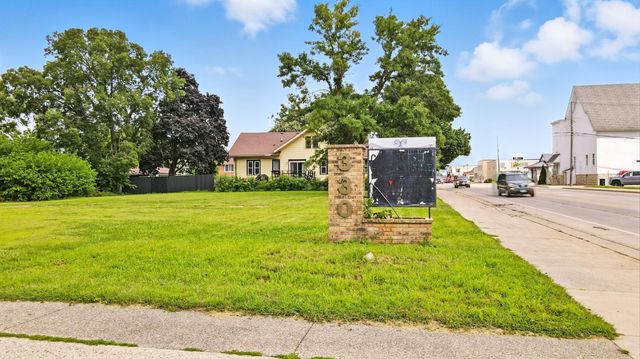 330 S Oak Avenue, Owatonna, MN 55060
