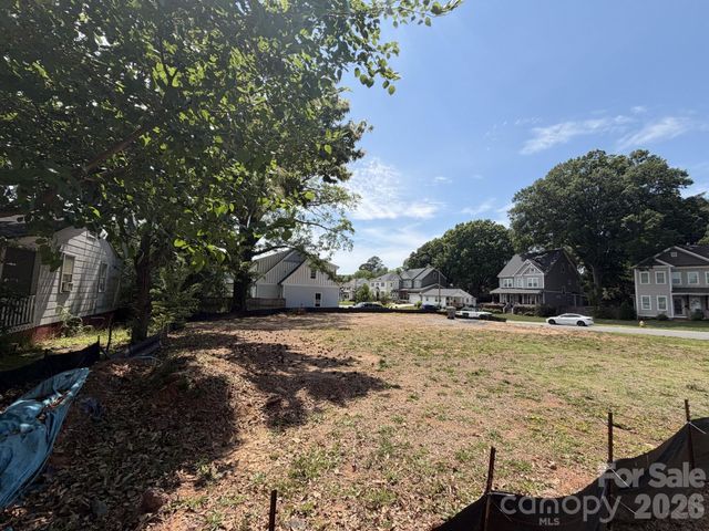 400 Greystone Road, Charlotte, NC 28209