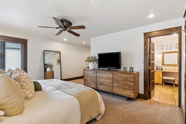 3538 Inverness Road, Waterloo, IA 50701