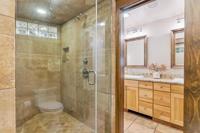 3538 Inverness Road, Waterloo, IA 50701