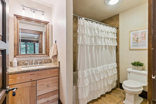 3538 Inverness Road, Waterloo, IA 50701