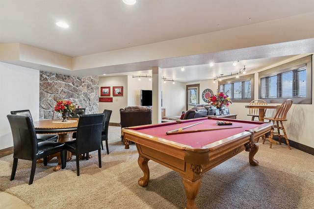 3538 Inverness Road, Waterloo, IA 50701